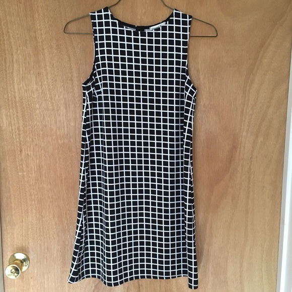 Ginger G Dresses & Skirts - Black and white checkered women’s size M dress